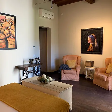 Florence Art Apartments-2
